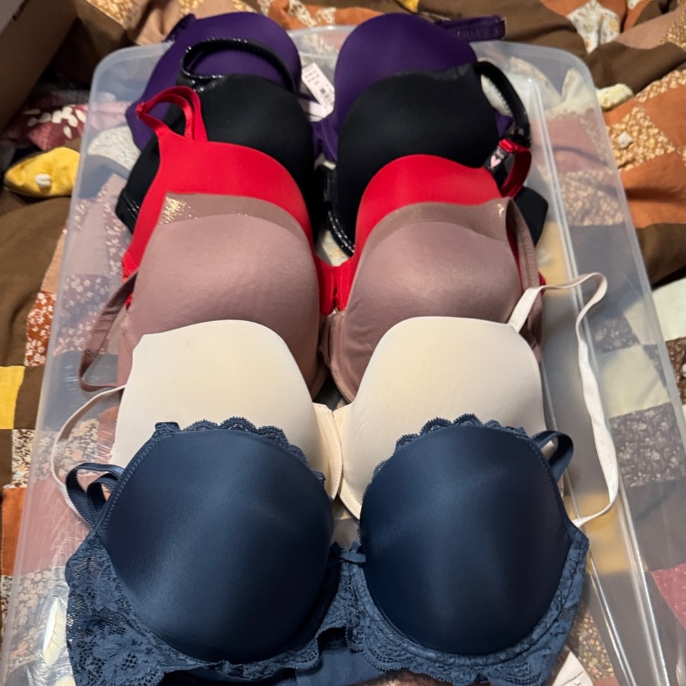 Women's lightly lined bras- Navy, White, Beige, Red, Black, Purple lot of 6